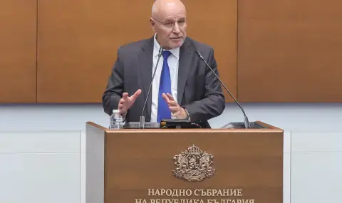 Димитър Радев предупреди: Ако законопроектът за БНБ не се приеме, това ще блокира присъединяването ни към еврозоната - 1