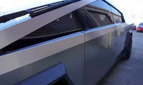 Премахване на страничните огледала е най-новата мода сред собствениците на Cybertruck - 1