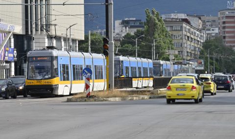 След ПТП в София между трамвай и автомобил: Ватманът се оказва  с амфетамини в кръвта  - 1