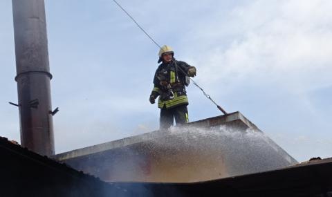 Пожар в цех на Захарния комбинат в Пловдив - 1