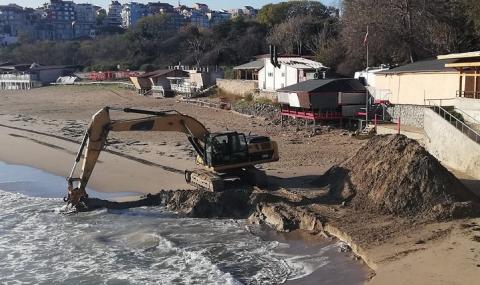 Скандал покрай изкоп на плажа в Созопол - 1