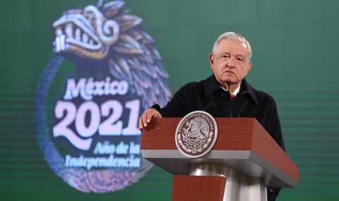 Държавният глава на Мексико помолил Тръмп да помилва Асандж - 1