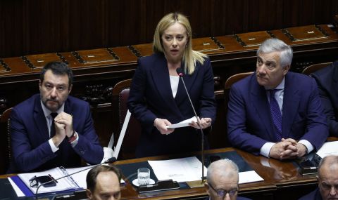 Джорджа Мелони изнесе дебютната си програмна реч пред парламента като премиер на Италия  - 1