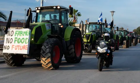 Блокадите по гръцките пътища продължават