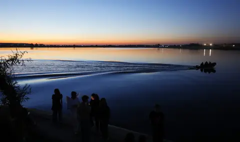 Трагичен инцидент в Румъния: лодка с туристи се преобърна край делтата на Дунав, сред жертвите има и дете - 1