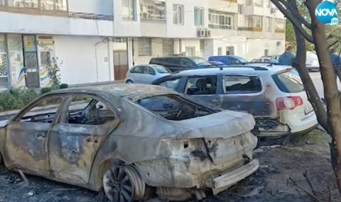 Запалиха колата на зам.-председателя на Общинския съвет във Варна - 1