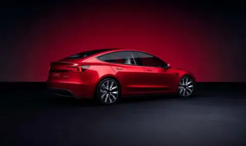 Италия води преговори с Tesla за нов завод - 1