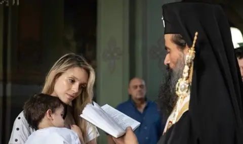 Новият патриарх кръстил сина на Луиза Григорова (СНИМКИ) - 1