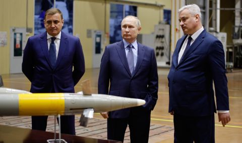 Путин призна, че руската отбранителна индустрия работи бавно - 1