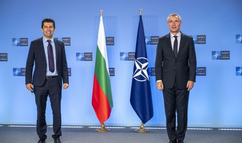 Българският национален интерес е лесен за разбиране: Винаги с НАТО, никога с Русия - 1