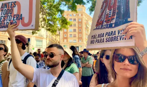 Жителите на Малага протестираха срещу масовия туризъм - 1