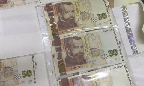 В Русе закопчаха двама младежи, печатали фалшиви пари - 1
