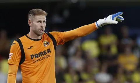 Gulaci robbed in front of his family: Villarreal goalkeeper to miss Napoli match - 1