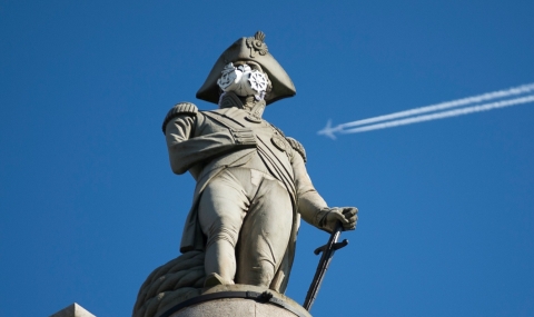 Маски пазят паметници в Лондон от мръсния въздух (снимки) - 1