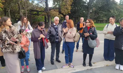 Deputy the Minister of Culture Ilko Ganev opened an exhibition in front of the National Palace of Culture  - 1