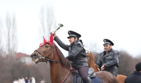 Столичната конна полиция  отбеляза Тодоровден в кв. "Бенковски" - 1
