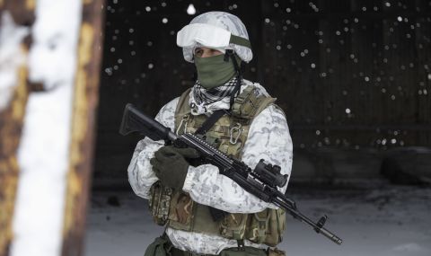 Украински дипломат: Малко вероятно е да има пълномащабна война - 1