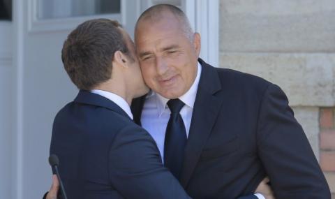 Любомир Стойков: Бих посъветвал политиците да внимават с „мъжките целувки” - 1