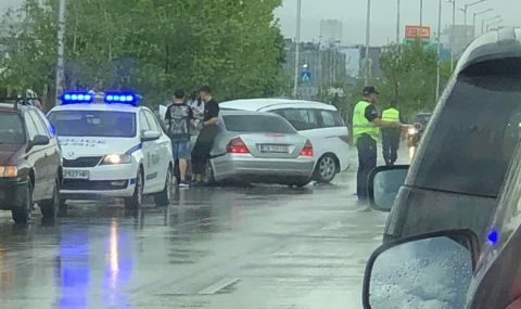 Тежка катастрофа със 7 ранени в София - 1