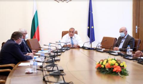 Правителството: България държи COVID-19 под контрол - 1