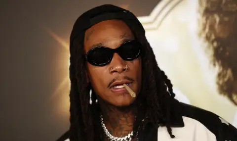 Румъния осъди апъра Уиз Калифа на 9 месеца затвор за притежание на наркотици - 1