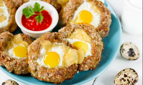 Рецепта за вечеря: Гнезда от кайма, яйца и кашкавал - 1