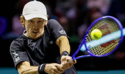 Алекс де Минор безапелационно елиминира Стан Вавринка и продължава напред в Ротердам - 1