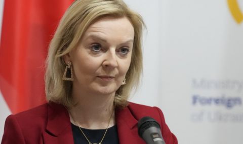 Обединеното кралство дава 45 милиона паунда в помощ на Украйна - 1