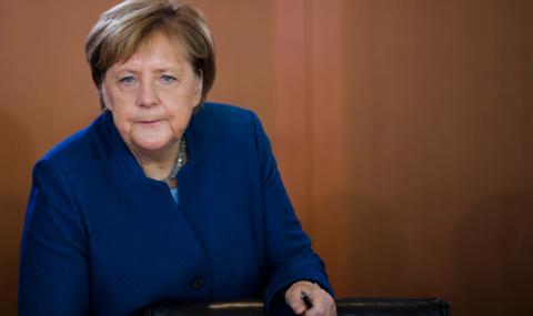 Меркел се оттегля от лидерския си пост - 1