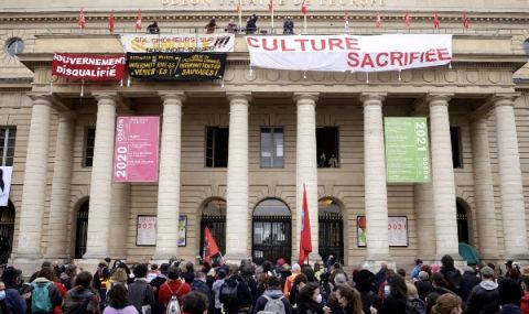 Артисти окупират театри във Франция - 1