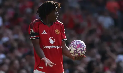 Четвъртодивизионният Гримсби изхвърли Манчестър Юнайтед от Купата на Лигата след изпълнения на 26 дузпи - 1