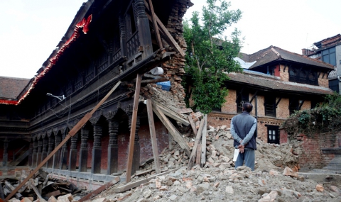 Жертвите от второто земетресение в Непал достигнаха 96 души - 1