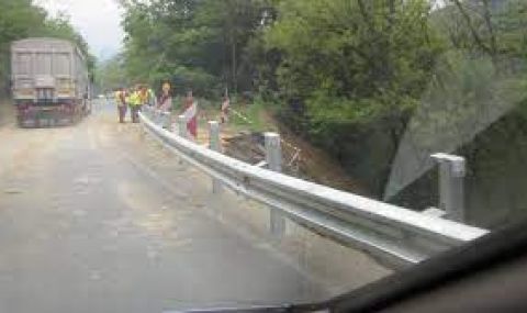 Не се предвижда спиране на движението заради строителството на скоростния път Мездра - Ботевград - 1