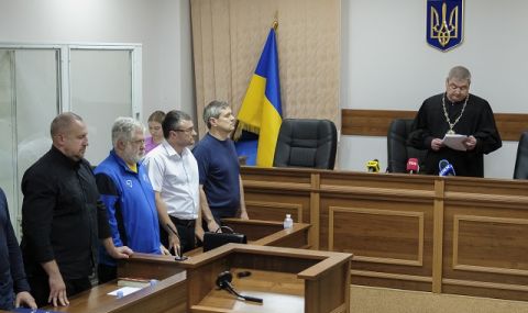 Скандал в Киев! Арестуваха ментора на Володимир Зеленски - 1