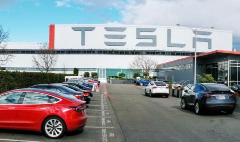 Болшинството служители на Tesla останаха без заплати - 1