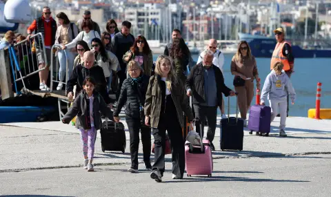 Гръцките острови се напълниха с туристи от Турция - 1