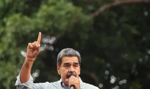 Argentine court issues arrest warrant for Nicolás Maduro for crimes against humanity  - 1