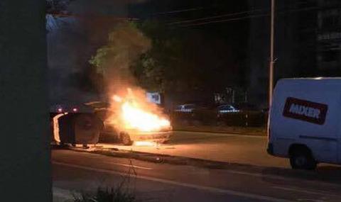 Такси с пътници се запали в Пловдив (ВИДЕО+СНИМКИ) - 1