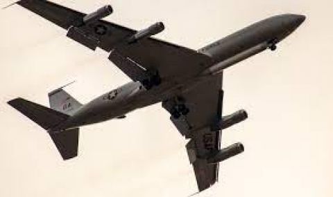 Самолет на "Аерофлот" променил височината си заради разузнавателен полет на НАТО - 1