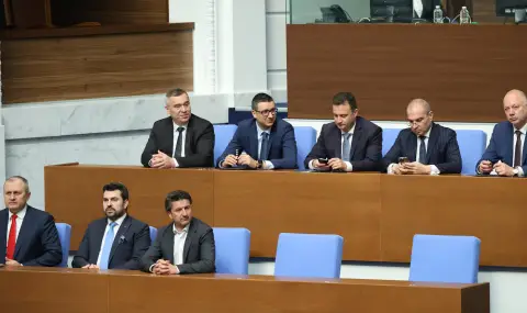 С какви пари разполагат политиците? - 1