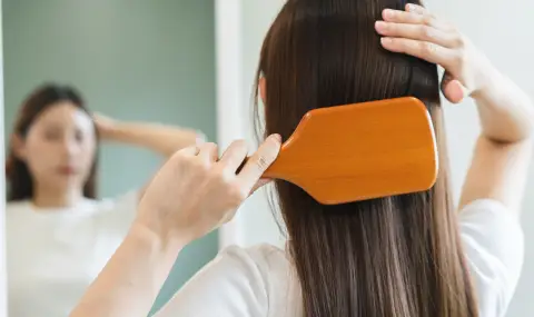 Честа грешка при сресването е виновна за омазняването на косата - 1