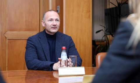 Катарзисът на един служебен министър: Росен Христов тръгна от "Газпром" ще ни осъди" и стигна до "завеждаме дело" - 1