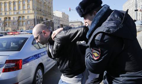 Арести и недоволство в Русия - 1
