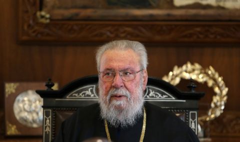 Погребват архиепископа на Нова Юстиниана и цял Кипър Хризостом Втори - 1