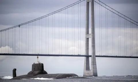 НАТО бие тревога! Руски ядрени подводници превземат Северния и Тихия океан - 1