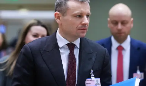 Украйна настоява за нови санкции срещу Русия - 1