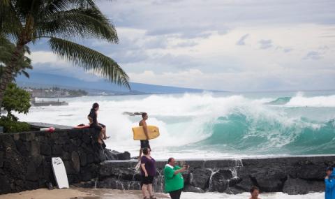 Хаваите очакват приближаващ ураган - 1