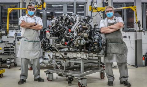 Прекратиха производството на най-стария V8 двигател в света - 1