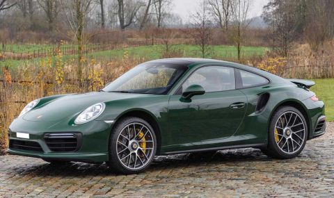 Това Porsche 911 е изминало 333 хиляди километра и си търси нов собственик