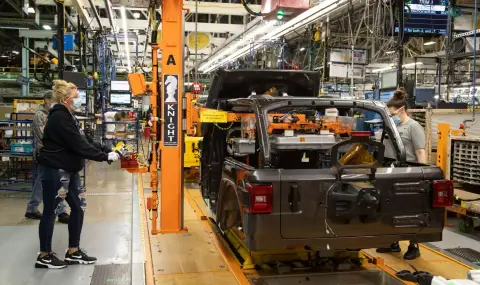 Липса на бонуси ядоса служителите на Stellantis - 1